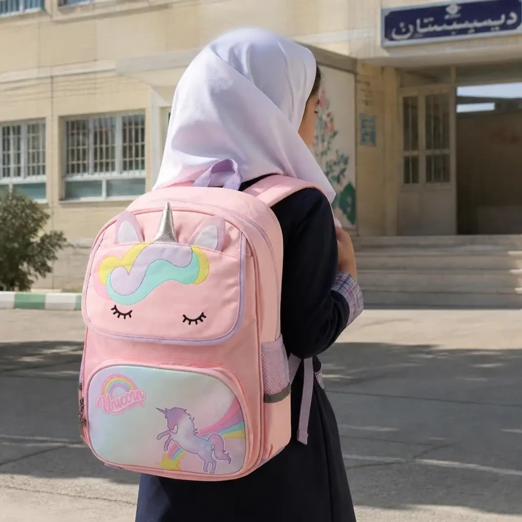 کوله‌پشتی مدرسه، خروجی نگاره