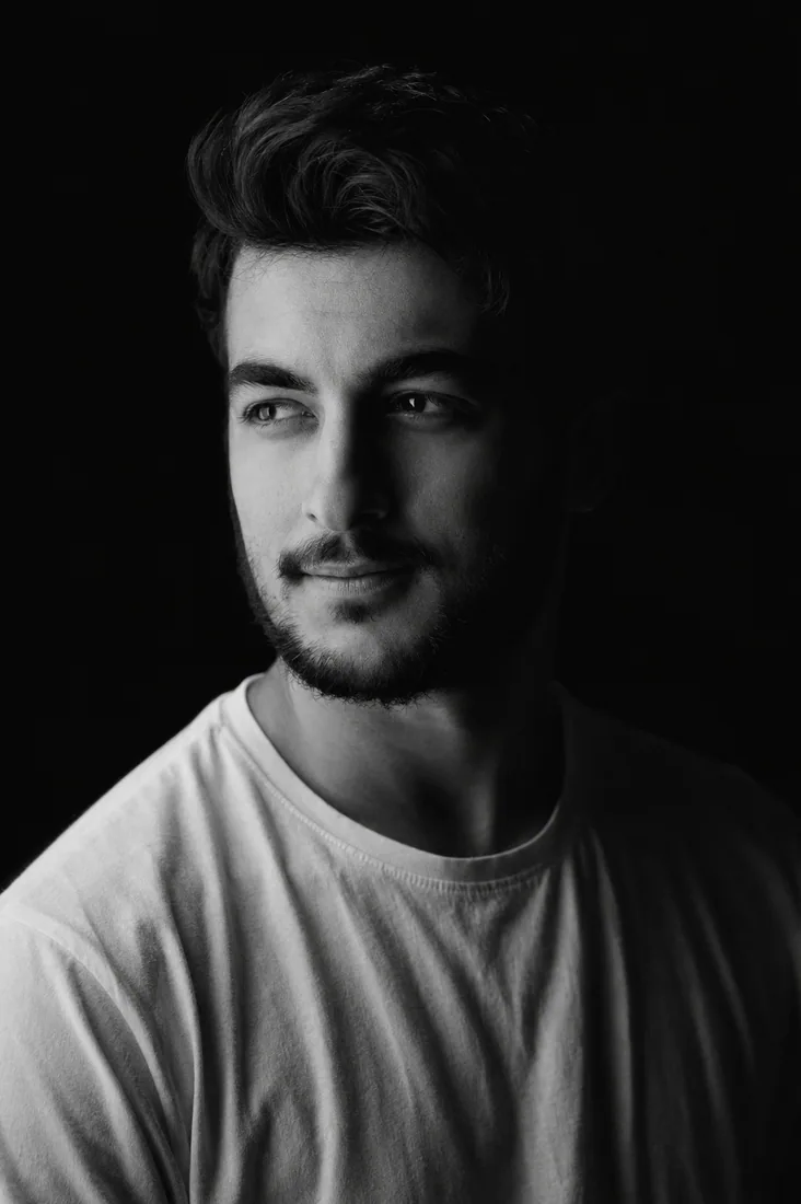 پرتره سیاه و سفید